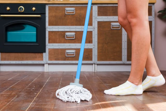 mop