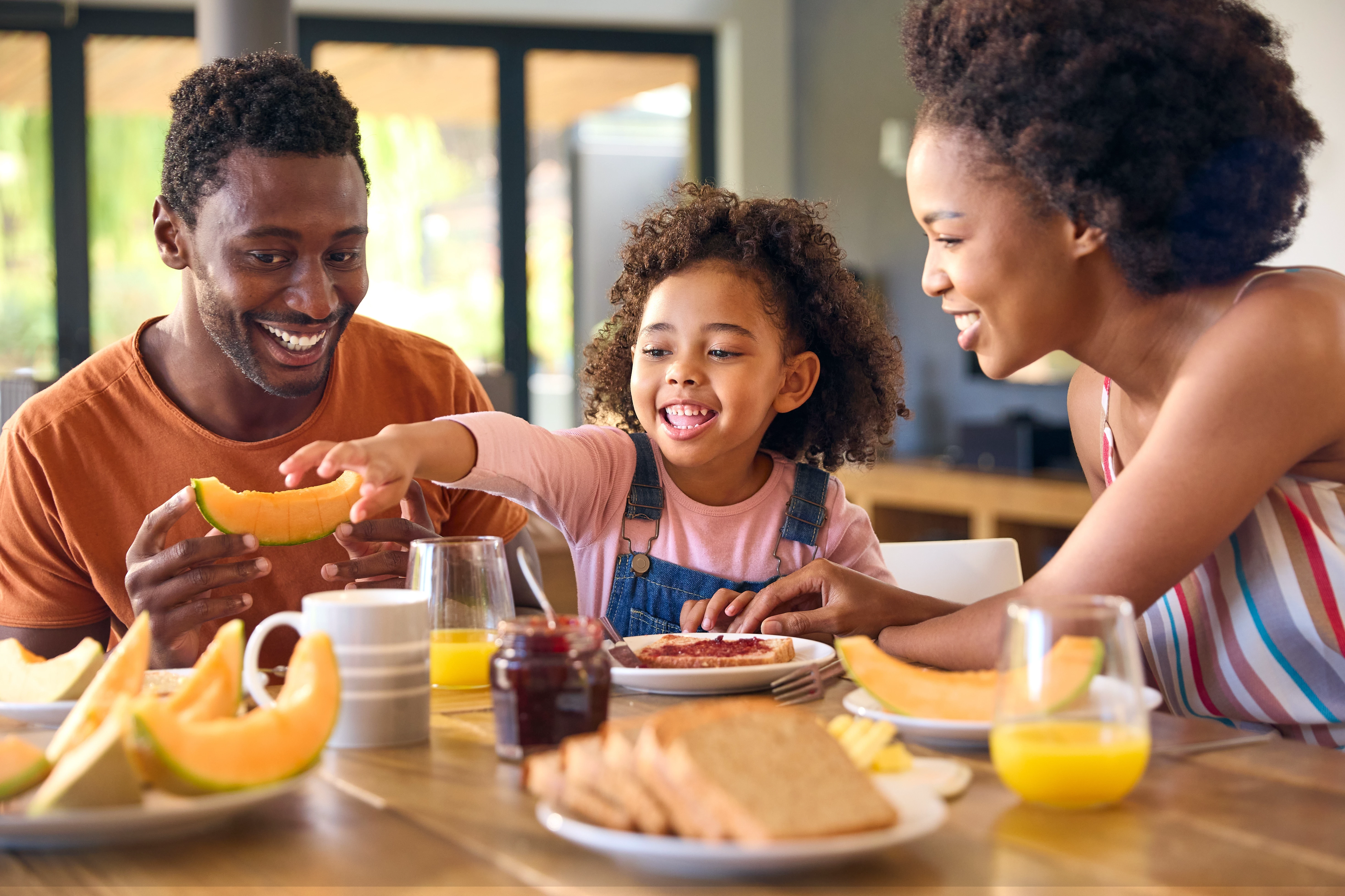 Confira as 10 receitas para preparar no café da manhã super fáceis e práticas que separamos para você!